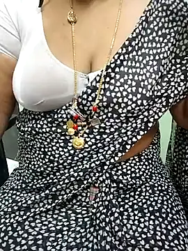 Snapshot of Sexy-Telugunayana2 chatting on 05-17-26, 07:28 Sexy-Telugunayana2 online show from 05-17-26, 07:28