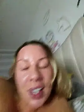 Sparkle2206 online show from 05-15-26, 10:50