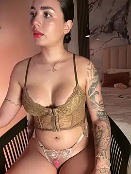 Pink Jazmin online show from 07-04-26, 12:28