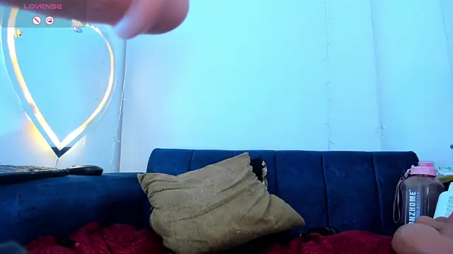 Snapshot of AnaSofia_07sv chatting on 02-01-25, 10:05 AnaSofia 07sv online show from 02-01-25, 10:05