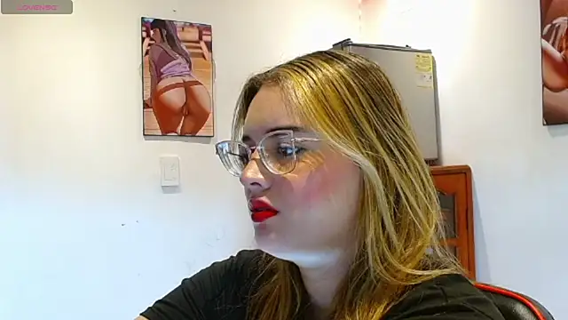 kendallclarkk03 online show from 02-19-25, 05:49