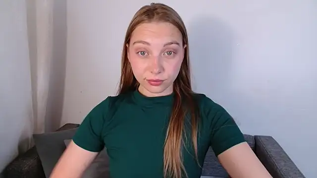 bellaa love  online show from 06-17-26, 12:46
