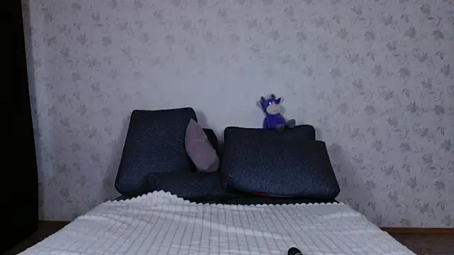 bellaa love  online show from 06-25-26, 12:10