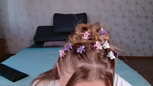 bellaa love  online show from 07-23-26, 01:58