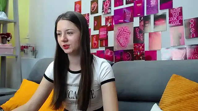 Snapshot of MilanaRoza chatting on 03-20-25, 09:15 MilanaRoza online show from 03-20-25, 09:15