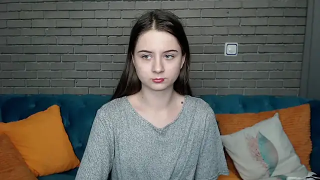 Snapshot of MilanaRoza chatting on 09-20-25, 04:52 MilanaRoza online show from 09-20-25, 04:52