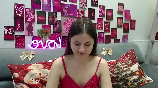 Snapshot of MilanaRoza chatting on 12-19-25, 06:09 MilanaRoza online show from 12-19-25, 06:09