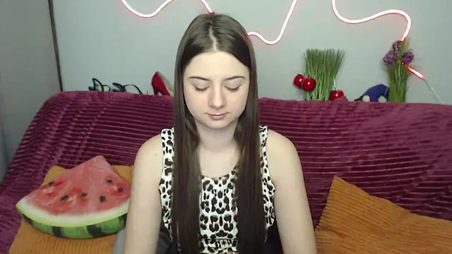 Snapshot of MilanaRoza chatting on 03-01-26, 06:15 MilanaRoza online show from 03-01-26, 06:15