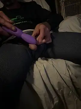 Snapshot of KBD85 chatting on 12-02-24, 08:52 KBD85 online show from 12-02-24, 08:52