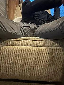 Snapshot of KBD85 chatting on 12-10-24, 09:54 KBD85 online show from 12-10-24, 09:54