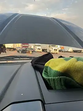 Snapshot of KBD85 chatting on 09-21-25, 10:55 KBD85 online show from 09-21-25, 10:55