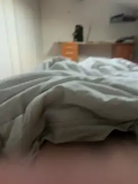 Snapshot of Layzeee chatting on 11-12-25, 04:07 Layzeee online show from 11-12-25, 04:07