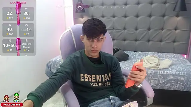 Snapshot of Dyla_n18 chatting on 01-15-25, 11:30 Dyla n18 online show from 01-15-25, 11:30
