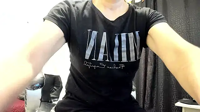 Milf karlye online show from 07-16-26, 02:06