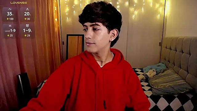 Snapshot of teobowny_ chatting on 12-17-24, 10:22 teobowny online show from 12-17-24, 10:22