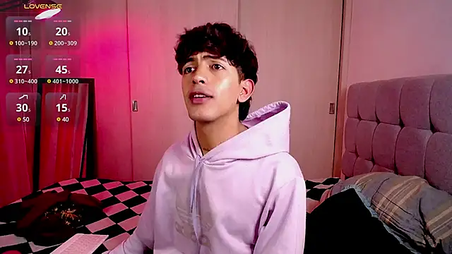 Snapshot of teobowny_ chatting on 01-06-25, 07:13 teobowny online show from 01-06-25, 07:13