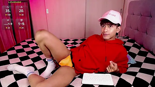 Snapshot of teobowny_ chatting on 01-07-25, 05:31 teobowny online show from 01-07-25, 05:31