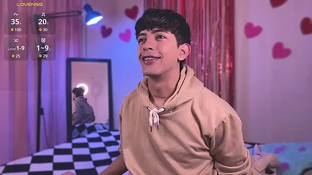 Snapshot of teobowny_ chatting on 02-07-25, 02:26 teobowny online show from 02-07-25, 02:26