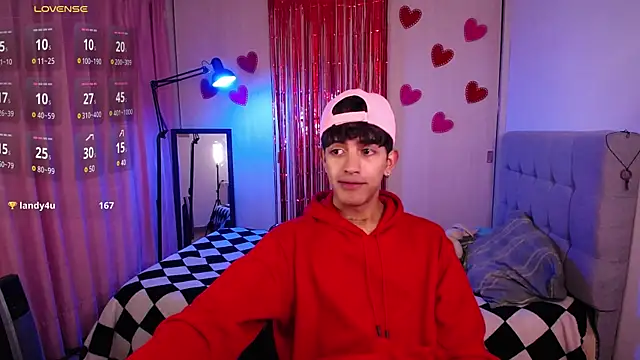 Snapshot of teobowny_ chatting on 02-15-25, 07:28 teobowny online show from 02-15-25, 07:28