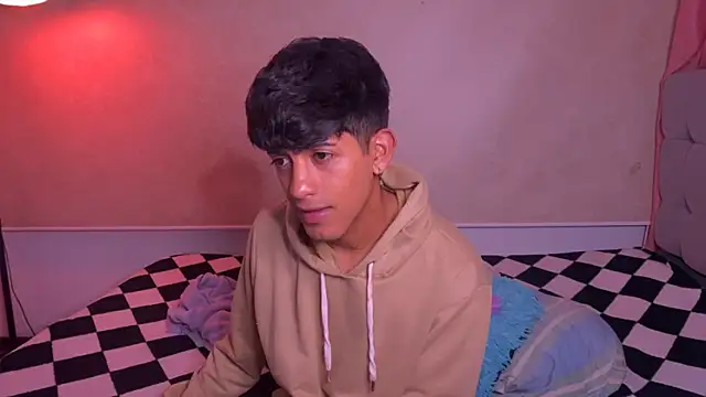 Snapshot of teobowny_ chatting on 10-12-25, 01:37 teobowny online show from 10-12-25, 01:37