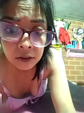 Snapshot of Vanessagirld chatting on 12-17-24, 10:54 Vanessagirld online show from 12-17-24, 10:54