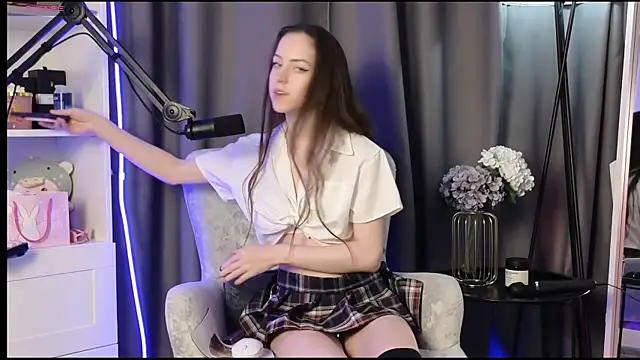 Anal Girl  online show from 04-29-26, 06:03