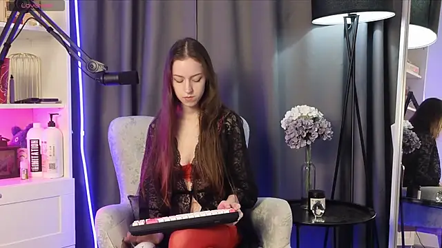 Snapshot of Anal_Girl_ chatting on 06-09-26, 06:41 Anal Girl online show from 06-09-26, 06:41