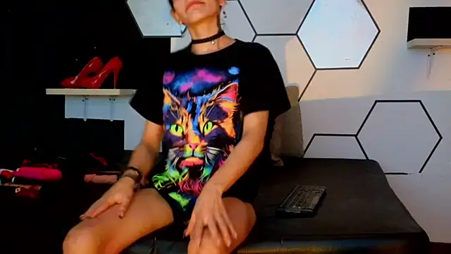 haileycat online show from 02-28-25, 09:36