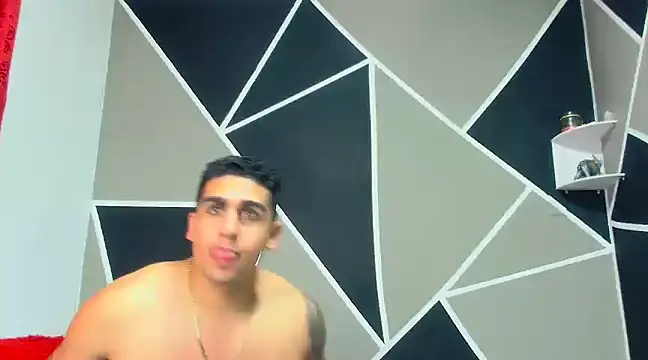 Snapshot of astrom_greyy chatting on 01-09-25, 12:46 astrom greyy online show from 01-09-25, 12:46
