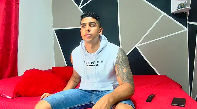 Snapshot of astrom_greyy chatting on 03-16-25, 12:45 astrom greyy online show from 03-16-25, 12:45