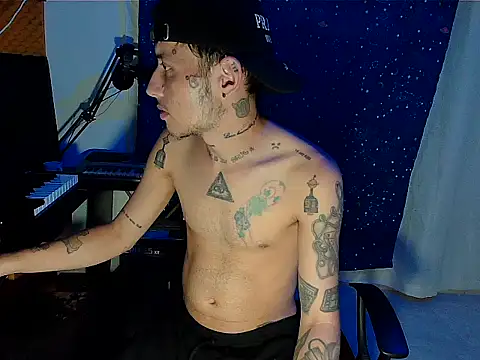 patrik tattoo  online show from 12-03-24, 02:25