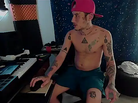 patrik tattoo  online show from 02-15-25, 09:26