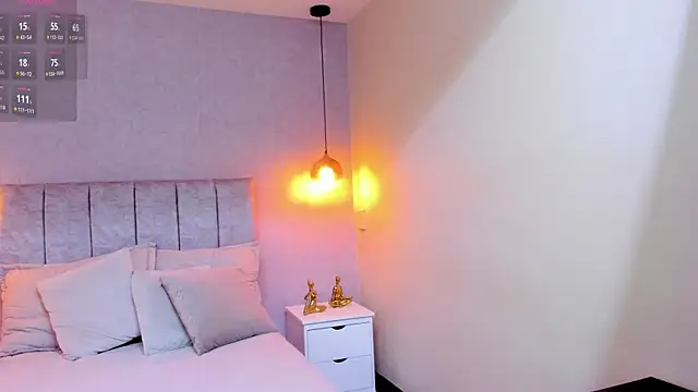 Snapshot of tutu_milf chatting on 09-17-25, 07:04 tutu milf online show from 09-17-25, 07:04