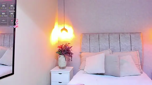 Snapshot of tutu_milf chatting on 10-02-25, 07:10 tutu milf online show from 10-02-25, 07:10