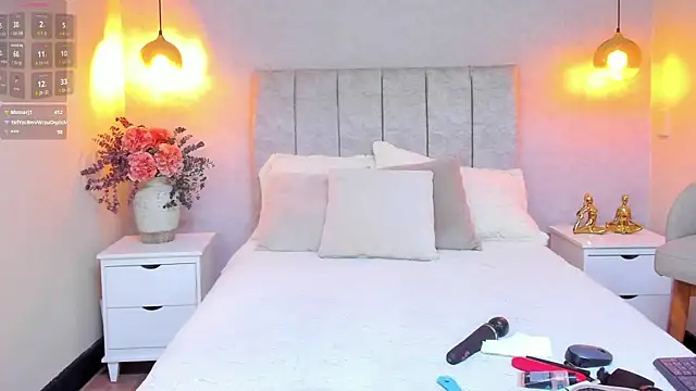 Snapshot of tutu_milf chatting on 10-13-25, 07:03 tutu milf online show from 10-13-25, 07:03