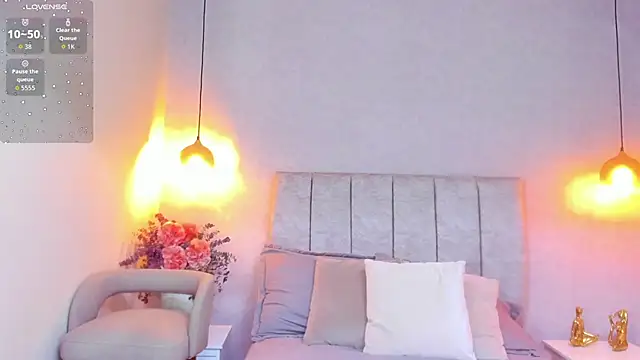 Snapshot of tutu_milf chatting on 11-08-25, 07:12 tutu milf online show from 11-08-25, 07:12