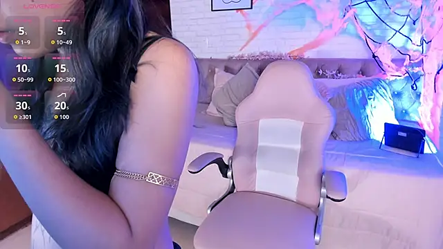 Snapshot of Kitty_Pam chatting on 10-22-25, 09:25 Kitty Pam online show from 10-22-25, 09:25