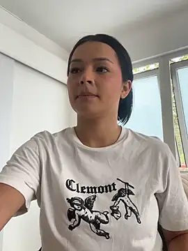 Snapshot of Lola_sweeet18 chatting on 02-10-26, 11:58 Lola sweeet18 online show from 02-10-26, 11:58