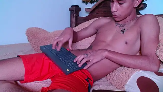 Snapshot of hares_mds chatting on 12-21-24, 08:21 hares mds online show from 12-21-24, 08:21