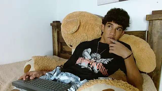 Snapshot of hares_mds chatting on 01-10-25, 12:58 hares mds online show from 01-10-25, 12:58