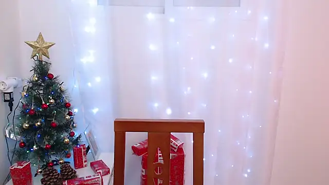 Snapshot of Genesisgems11_ chatting on 12-13-24, 06:31 Genesisgems11  online show from 12-13-24, 06:31