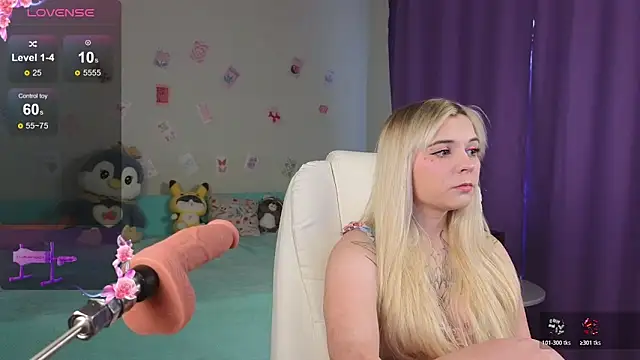 Snapshot of Kate_Legend chatting on 10-29-25, 03:31 Kate Legend online show from 10-29-25, 03:31