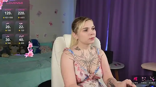 Snapshot of Kate_Legend chatting on 11-27-25, 06:26 Kate Legend online show from 11-27-25, 06:26