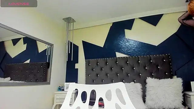Snapshot of Charlottee_Brown2 chatting on 01-29-25, 12:24 Charlottee Brown2 online show from 01-29-25, 12:24