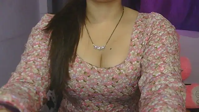 cutie-taara online show from 03-20-26, 03:44