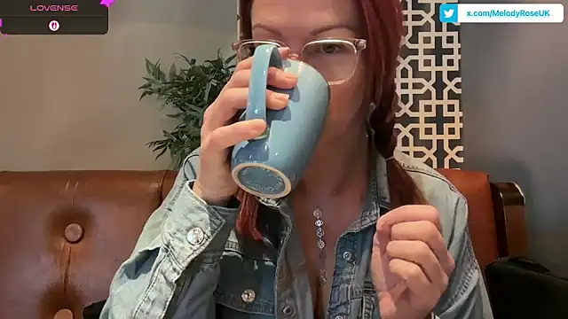 Snapshot of MelodyRoseUk chatting on 11-25-25, 10:48 MelodyRoseUk online show from 11-25-25, 10:48