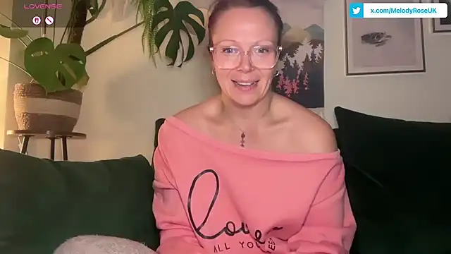 Snapshot of MelodyRoseUk chatting on 02-13-26, 11:34 MelodyRoseUk online show from 02-13-26, 11:34