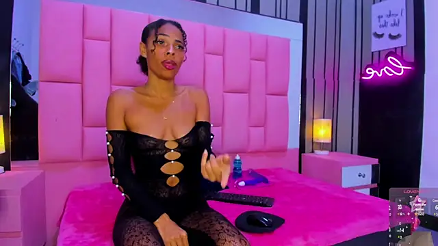 Snapshot of Brithanyslim chatting on 12-27-24, 08:07 Brithanyslim online show from 12-27-24, 08:07