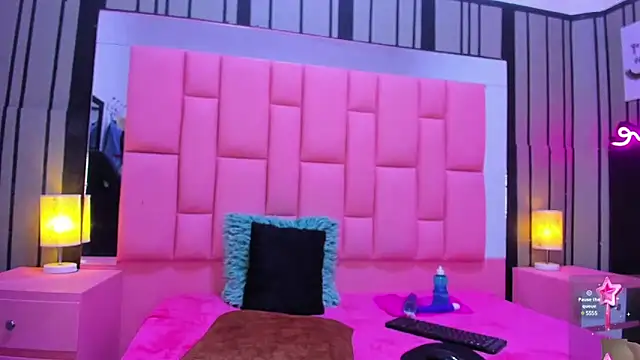 Snapshot of Brithanyslim chatting on 12-30-24, 08:04 Brithanyslim online show from 12-30-24, 08:04