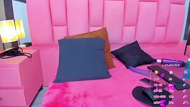 Snapshot of Brithanyslim chatting on 02-01-25, 05:07 Brithanyslim online show from 02-01-25, 05:07